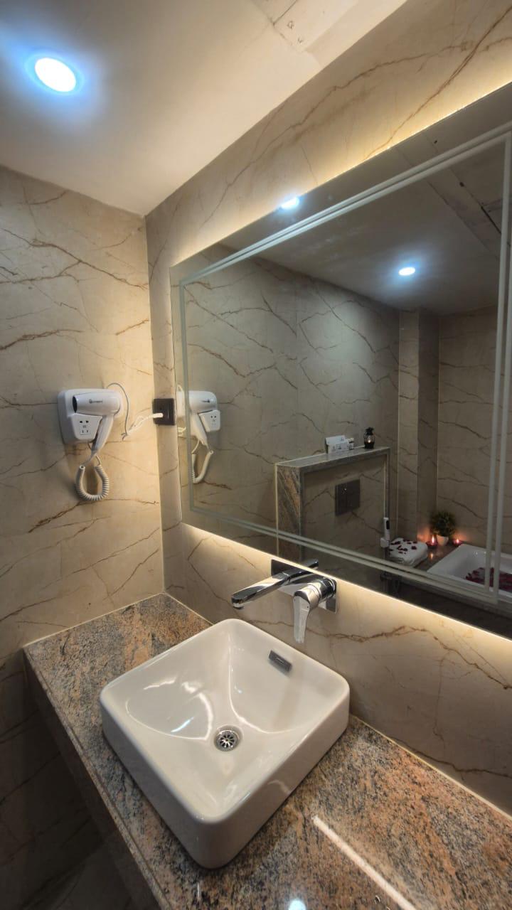 WhatsApp Image 2025-04-24 at 9.13.29 PM.jpeg